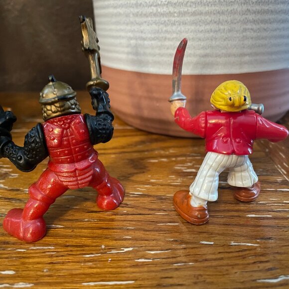 Fisher-Price  Pirate w/ Sword & Red Gold Black Knight - Picture 2 of 6